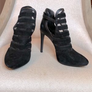 Gianni Bini Black Suede Leather & Mesh Heels Size 8m. Like New!